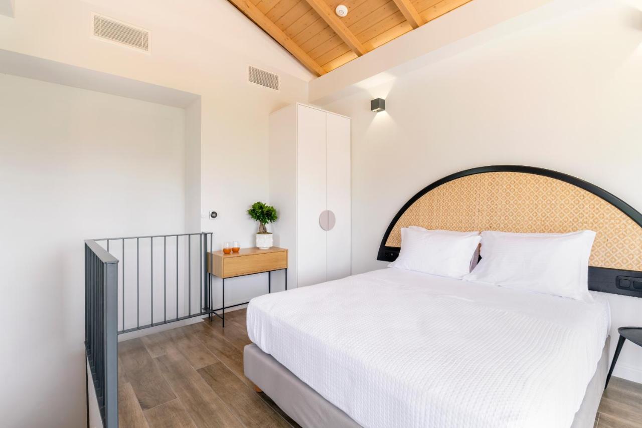 13 Keys Suites Nydri  Dış mekan fotoğraf