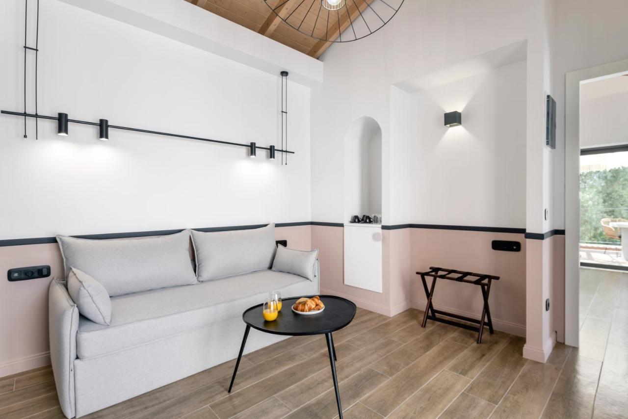 13 Keys Suites Nydri  Dış mekan fotoğraf